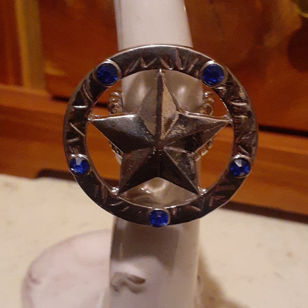 costume jewelry ring